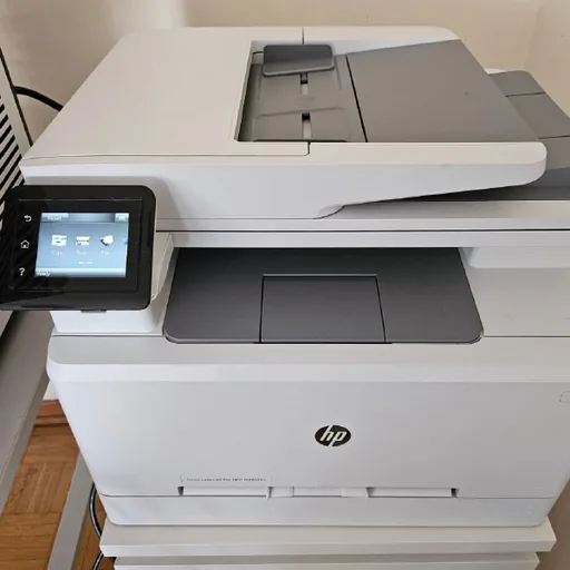 Лазерный многофункциональный принтер HP Color LaserJet Pro