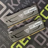 Оперативная память DDR4 16 ГБ Viper 2