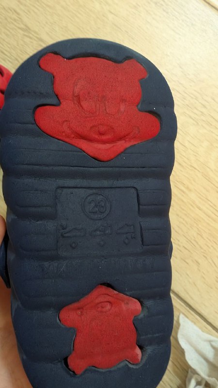 Кроссовки с динозаврами, шлепанцы, зелёные резиновые скетчерс 5