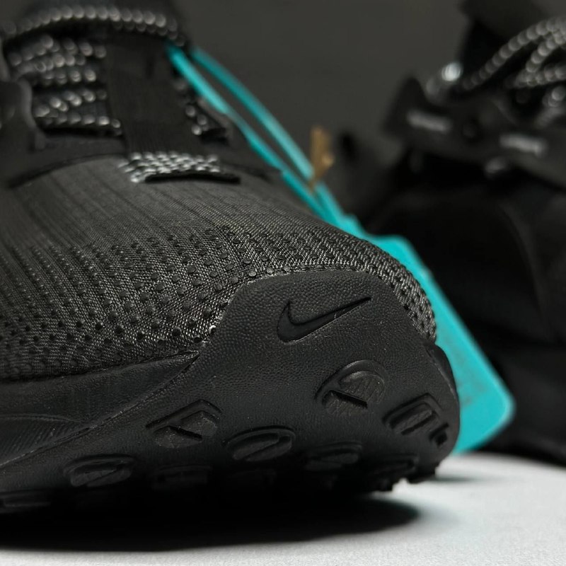 Кроссовки nike