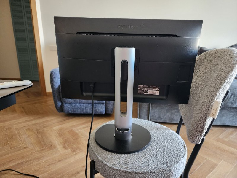 Монитор Philips 272B7QPJEB00 2