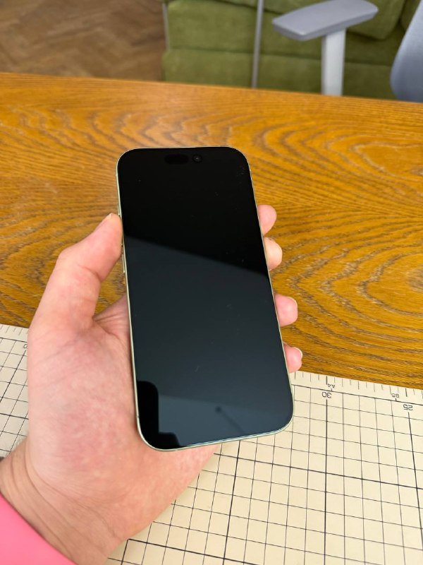 iPhone 17 3