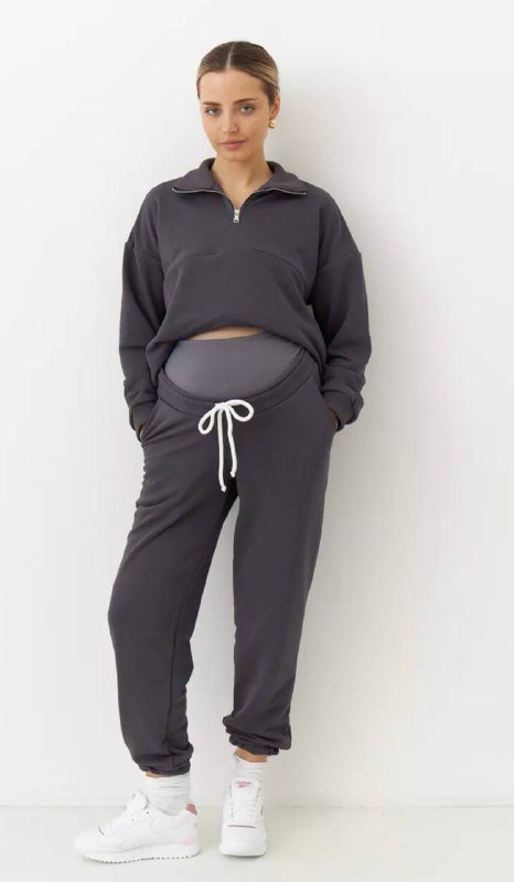 Спортивный костюм для беременных и кормящих мам
