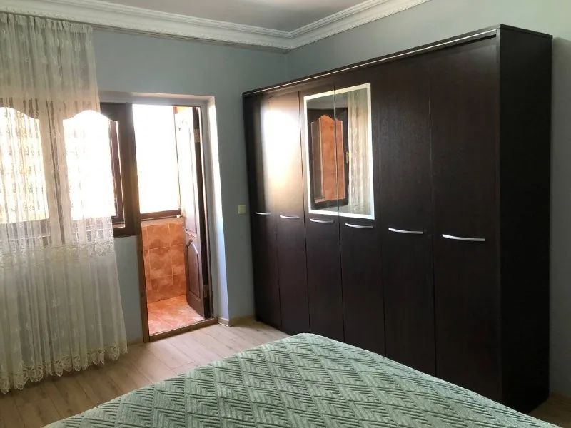Квартира в Батуми, 3 комнаты 1