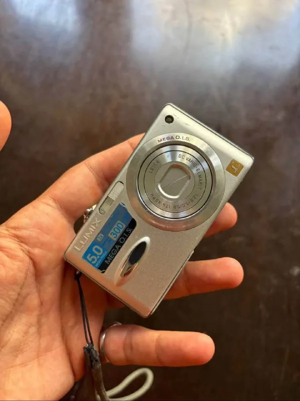 Panasonic Lumix FX8 камера 1