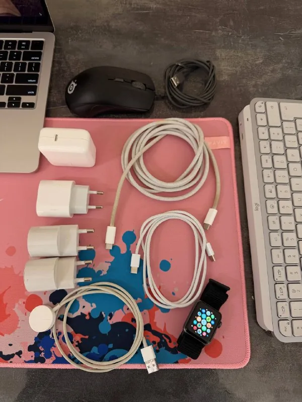 Apple Watch, клавиатуры, мыши, зарядки и кабели 1
