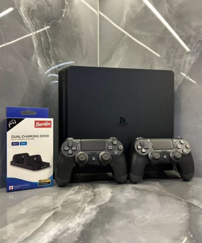 Sony PS4 Slim с двумя джойстиками