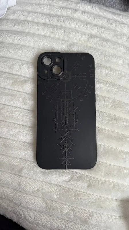 Чехол на iPhone 13 1