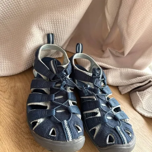 Треккинговые сандалии Keen