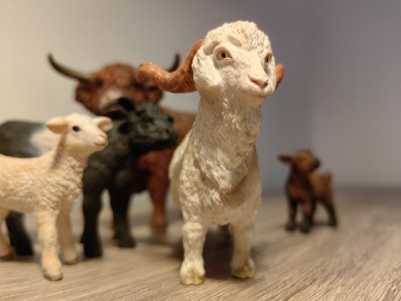 коллекционные фигурки животных Schleich: бык, коза, теленок 4