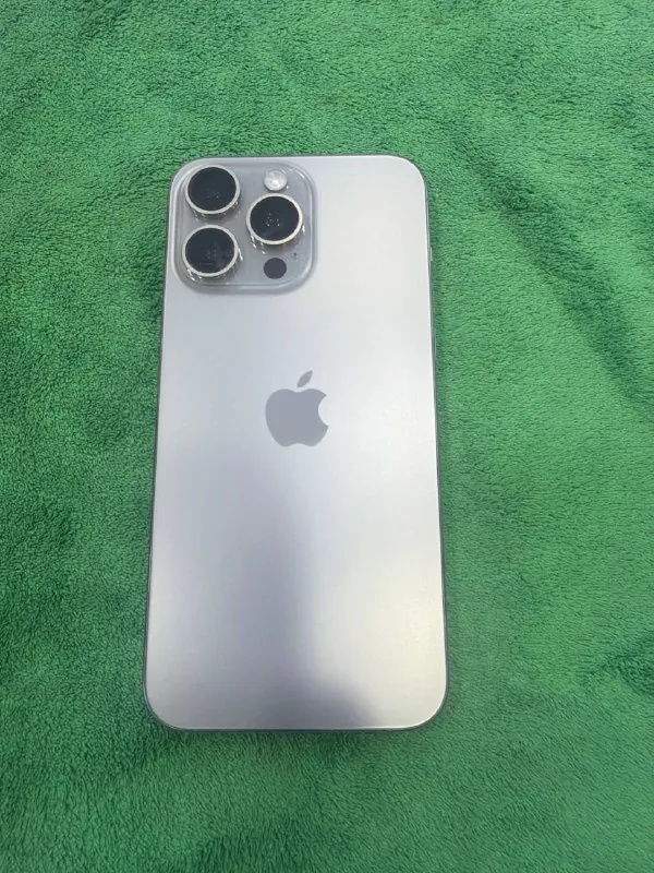 iPhone 15 Pro Max 256GB 1