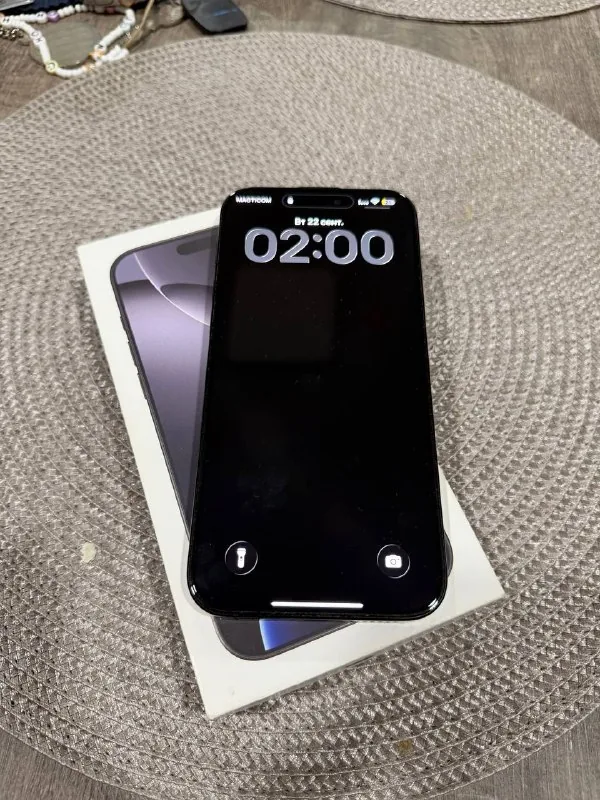 iPhone 16 Pro Max 256GB 1