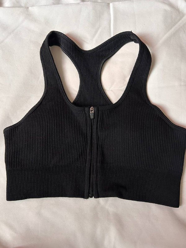 Курточка тедди Pull & Bear, Зипка adidas, Спортивные топы и джемпер COS 5