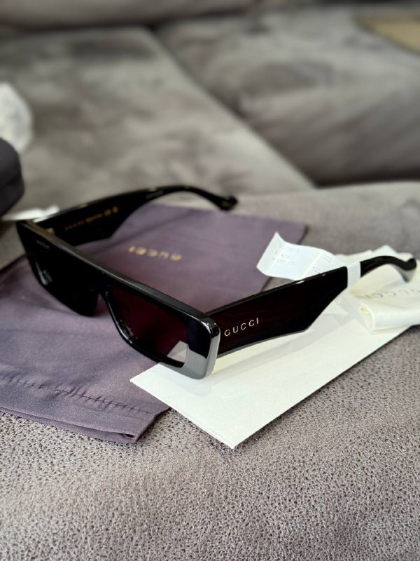 Солнцезащитные очки Gucci 2