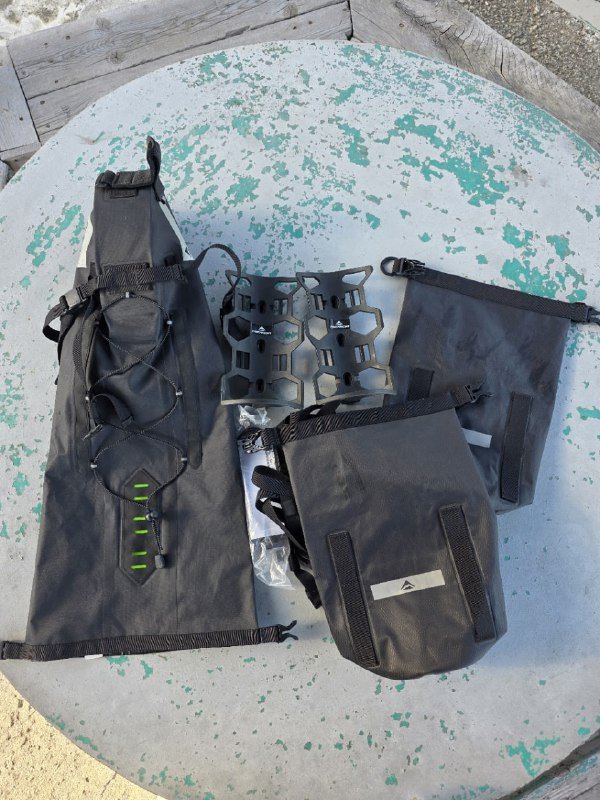 Набор баулов для байкпакинга Merida