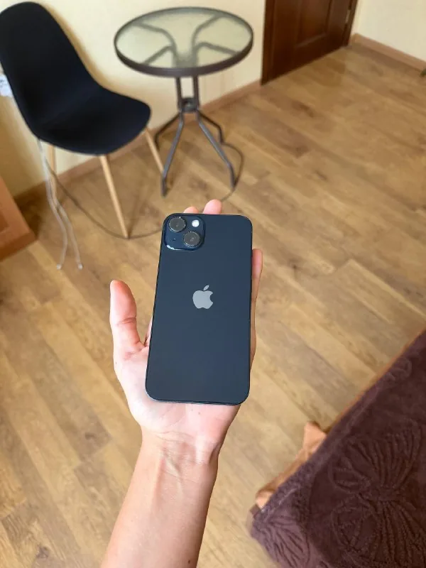 iPhone 13, 256 GB 1