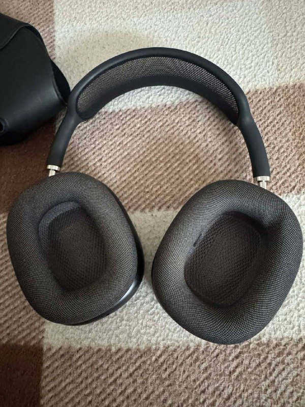 AirPods Max в идеальном состоянии