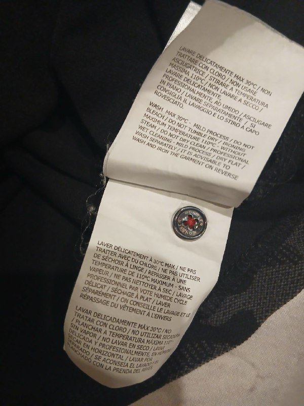 Moncler t-shirt size L 9