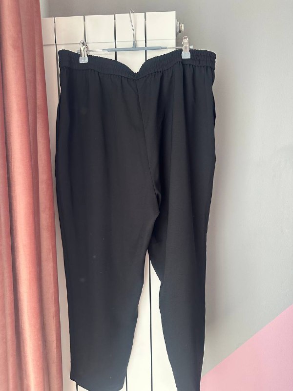 Джинсовка Zara, брюки классические Zara, юбка Kiabi, лоферы, кроссовки 4