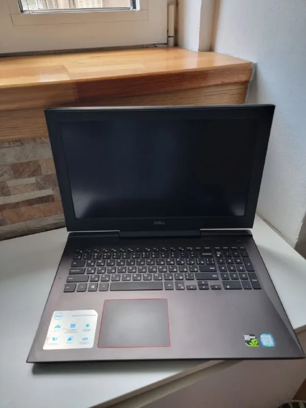 Игровой ноутбук Dell Inspiron 15 7577 1