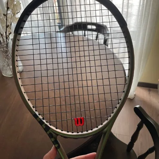 Wilson Blade 104 теннисная ракетка