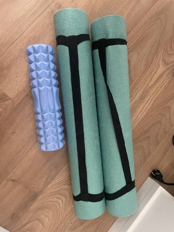 2 коврика для йоги, массажер от отеков