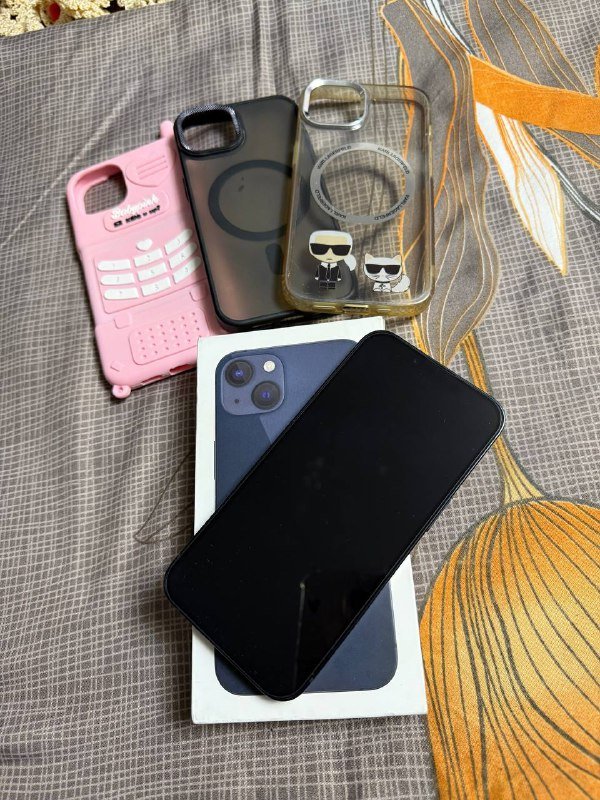 Айфон 13 128 ГБ, полный комплект, чехлы в подарок 3