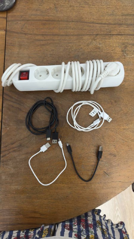 Электрическая пилка для ног, коробка для яиц, шахматы, удлинитель, USB кабели 2