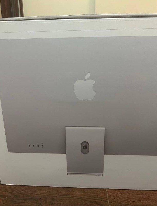 Apple iMac computer with accessories 5