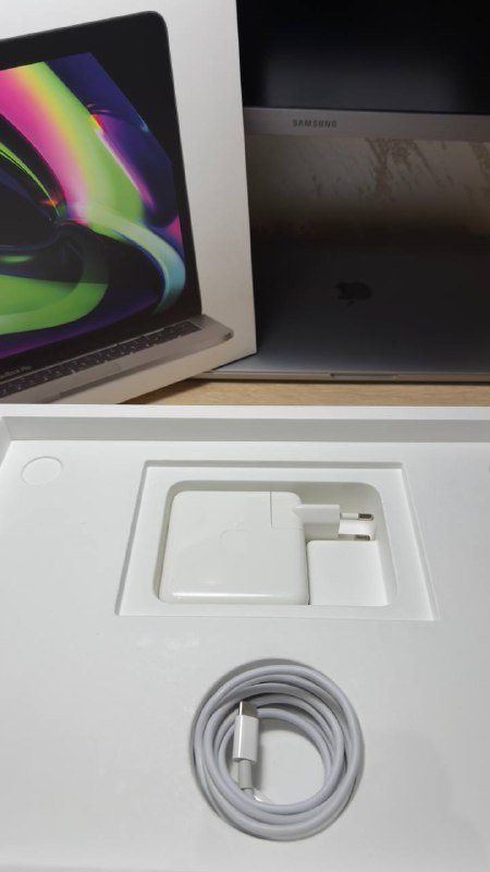 Macbook 13 Pro M1 8/512 9