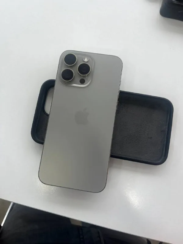 iPhone 15 Pro Max 1