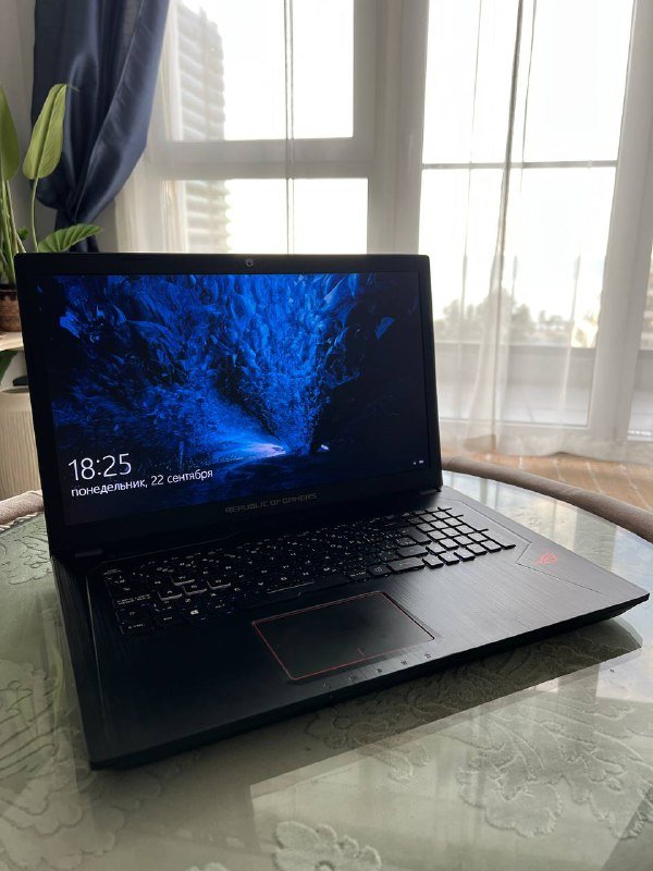 Asus Rog Strix GL753VE ноутбук