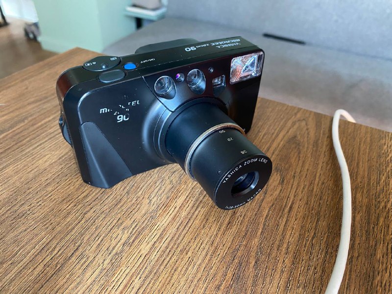 Yashica Microtec Zoom 90 пленочный фотоаппарат 2