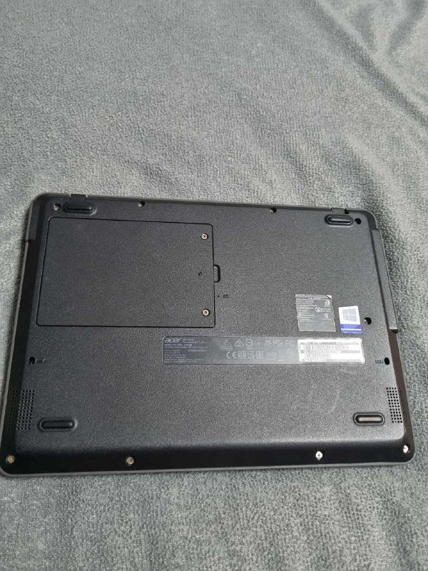 Acer ноутбук 11 дюймов 4Гб SSD 64Гб Intel 4