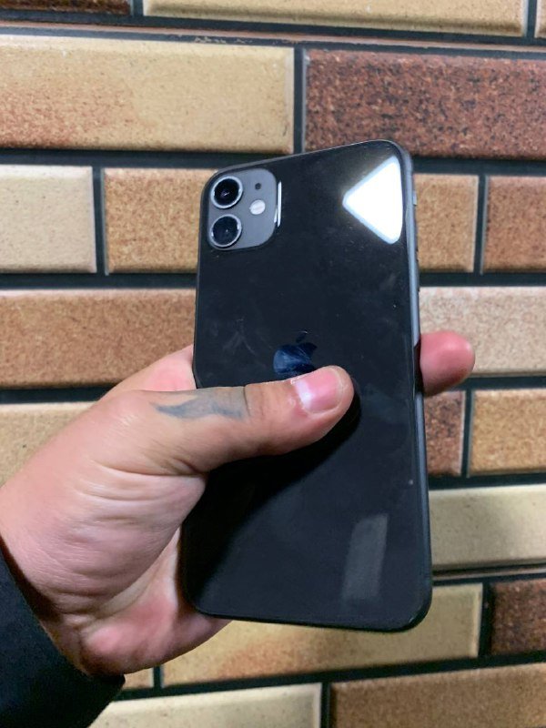 iPhone 14 128GB Blue, iPhone 11 64GB Black 4