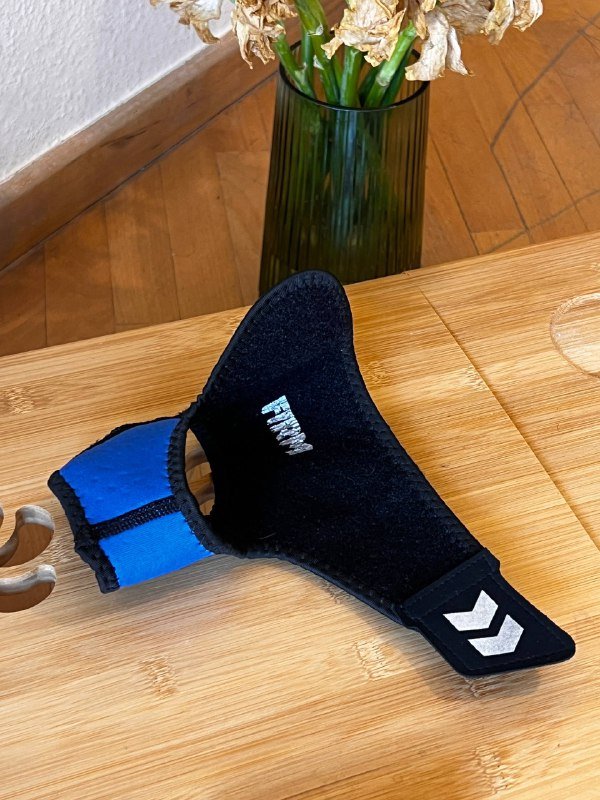 Сумка для ноутбука, коврик для йоги, бандажи, скакалка 4