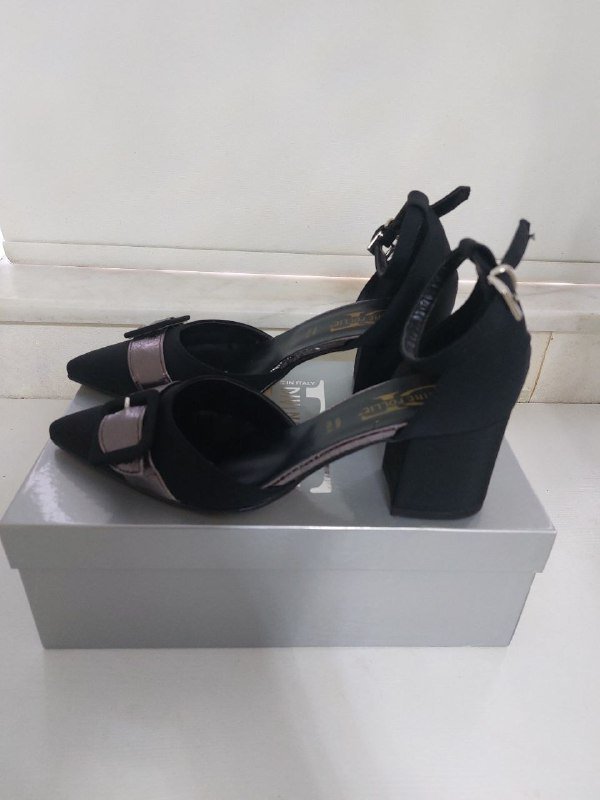 Новые женские туфли размер 38 4