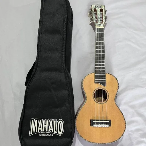 Укулеле MAHALO MP2 с чехлом