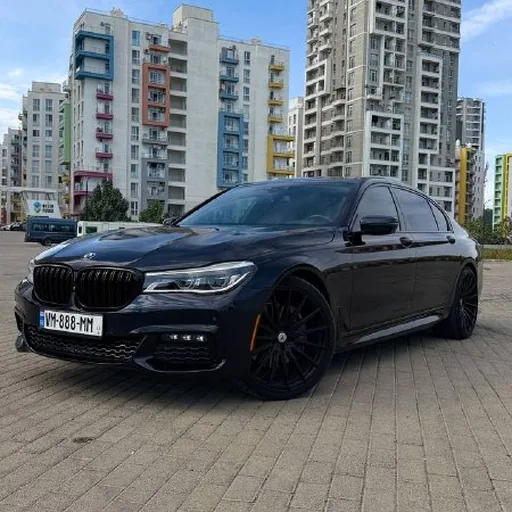 BMW 750i M пакет, аренда с водителем