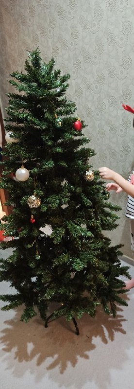 Ёлка 1,5 метра с игрушками 2