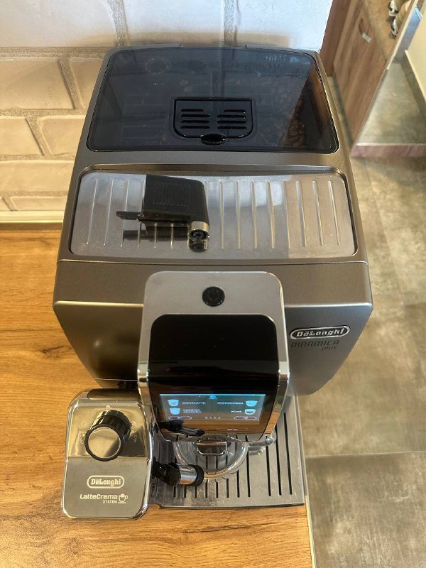 Кофемашина Delonghi Dinamica Plus 4