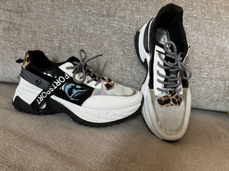 Женские кроссовки размер 40 2