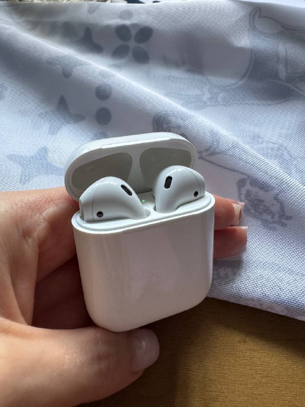 Apple AirPods 2, использованные 3 года