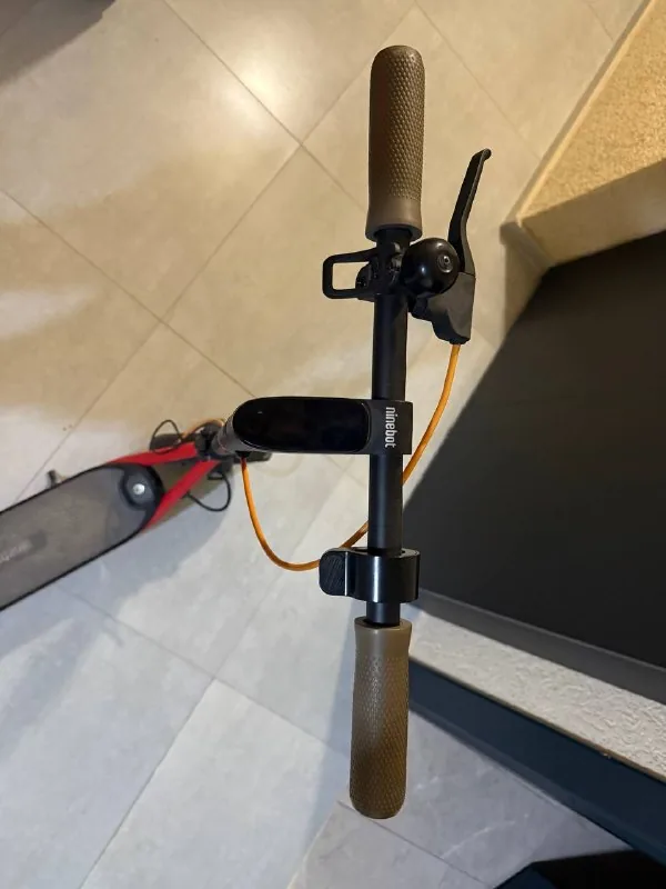 Электросамокат Ninebot D28E 1