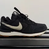 Nike кроссовки 2