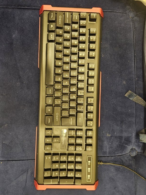 Игровая клавиатура Genesis