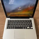 MacBook Pro 13, игровое кресло AeroCool 1