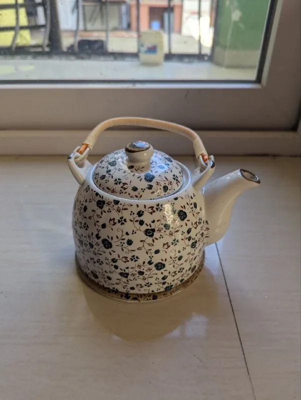 Керамический чайник