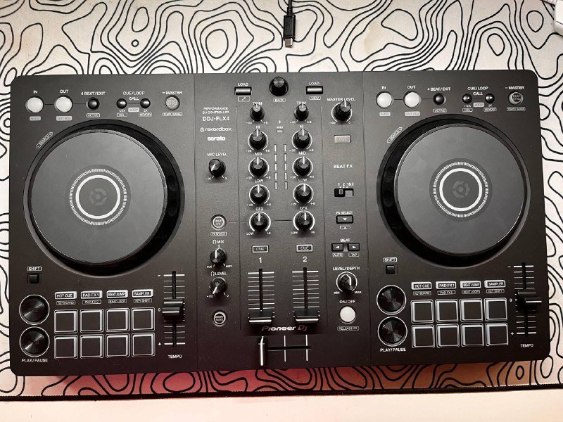 DJ-контроллер Pioneer DDJ-FLX4