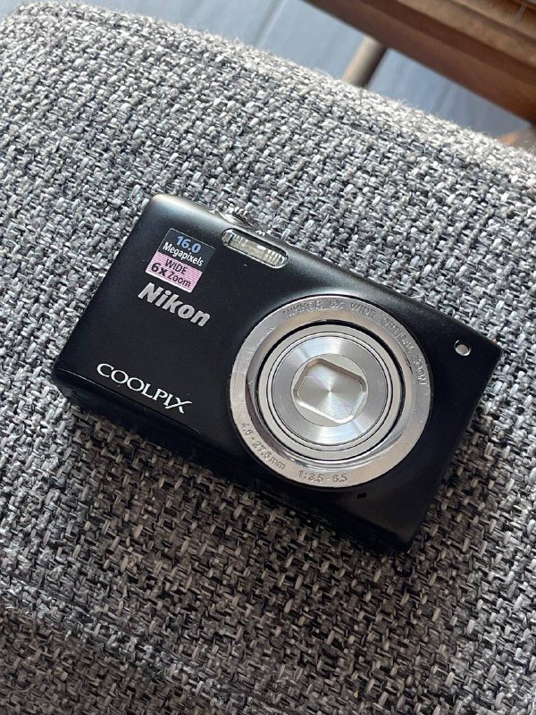 Фотоаппарат Nikon Coolpix S2700